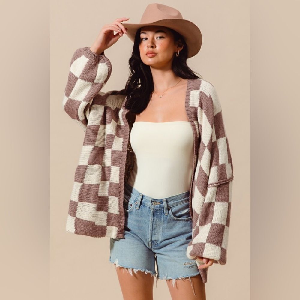 899. CHECK PLAID CARDIGAN SWEATER